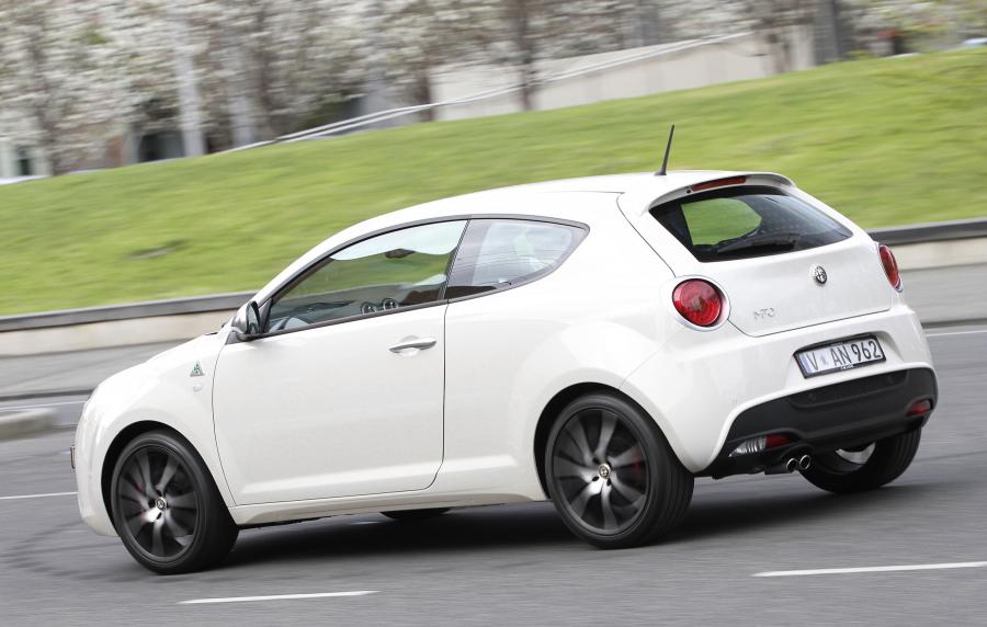  Alfa Romeo MiTo Quadrifoglio Verde (955) 2011 года  (AU) (фото 10 из 21)